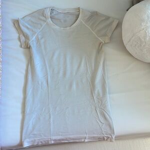 White Lululemon shirt size 6